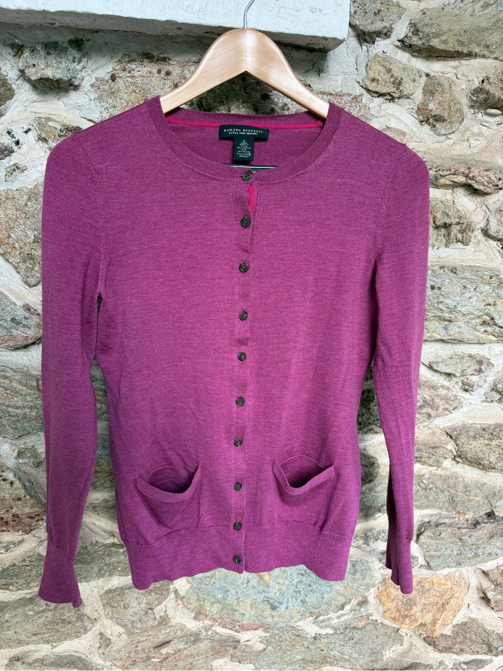 Banana Republic Extra Fine Merino Wool Cardigan Womens S Raspberry Button Front